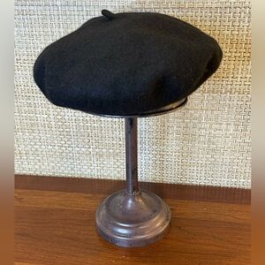 VTG 2000s Black 100% Wool Basque Beret